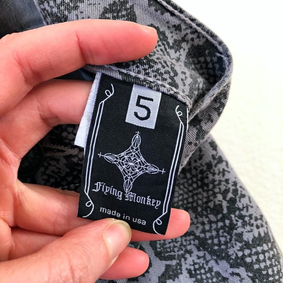 Flying Monkey Gray Snakeskin Pattern Skinny Pants - Picture 5 of 7